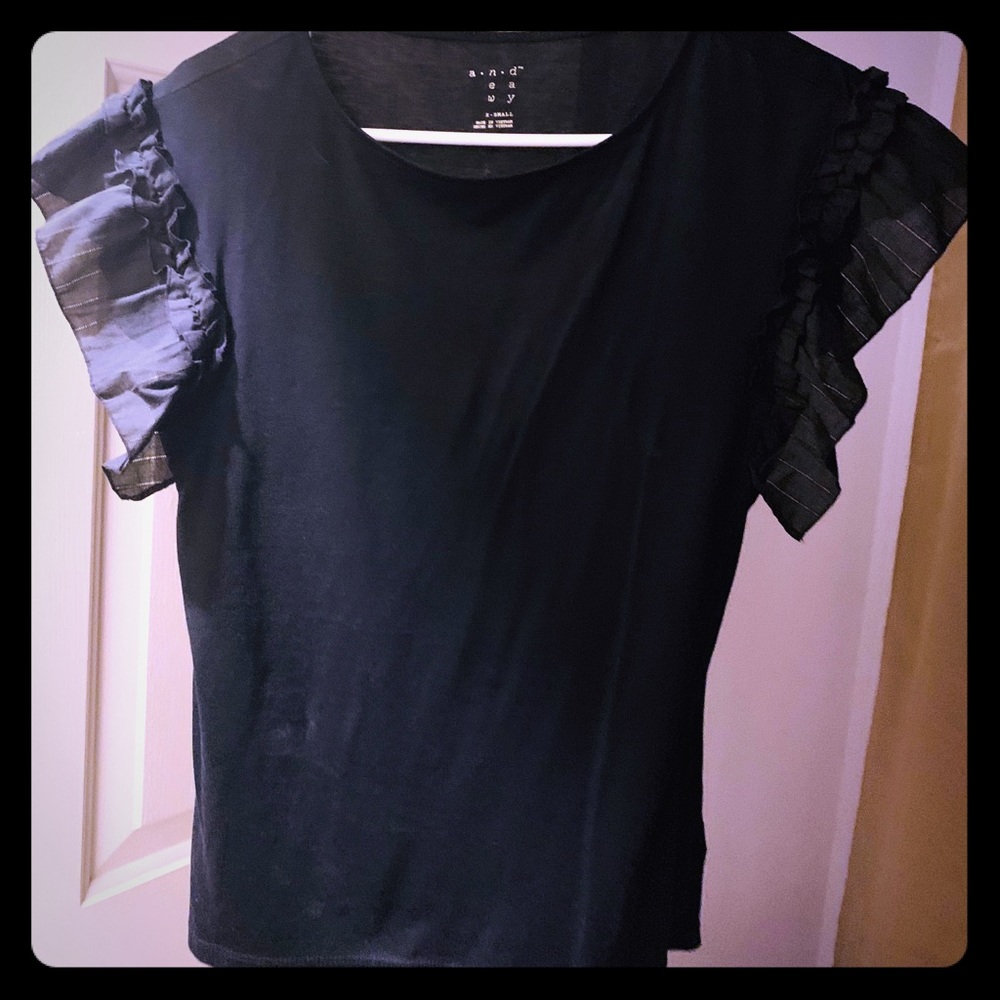 Designer women’s small black shirt w cute sleeves